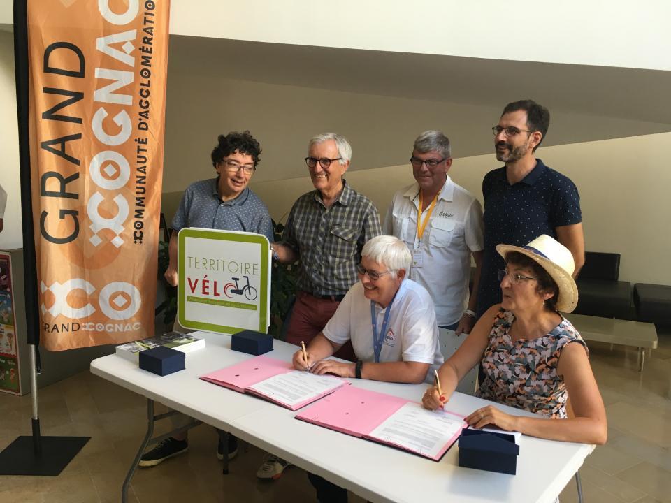 Signature convention territoire vélo