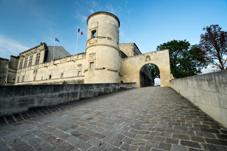 Château de Bouteville Château de Bouteville