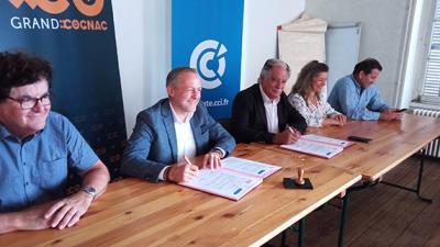 Signature-convention-CCi-GC-programme-d-accompagnement-entreprises