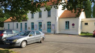 Gare de Jarnac avant les travaux - vue sur le parvis