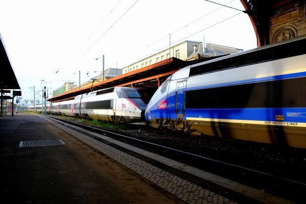 TGV en gare