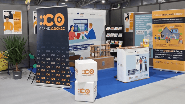 Stand de Grand Cognac Rénov au salon Habitat