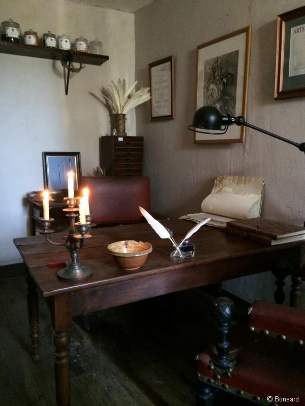 ESCAPADE SINGULIÈRE: ATELIER D'ARTISTE HERVÉ BONSARD À MAINXE-GONDEVILLE.  