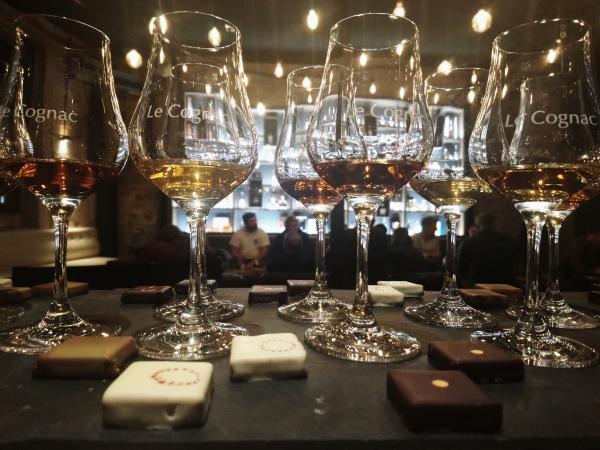 ACCORD 4 CHOCOLATS/4 COGNACS
