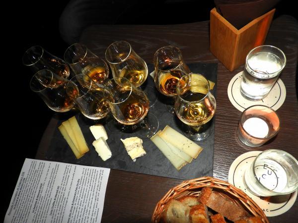 ACCORD 4 FROMAGES ITALIENS ET 4 PINEAUX