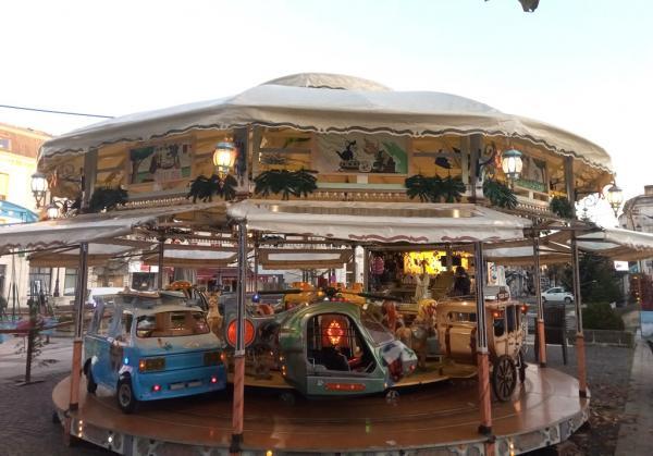 MANÈGES EN FÊTE